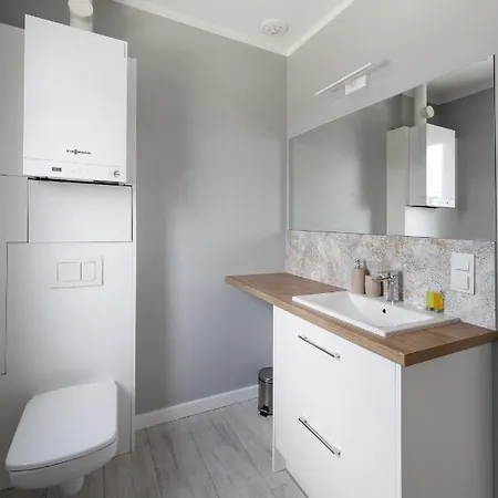 Apartamenty-kudowa Z Pięknym Widokiem I Balkonem Apartament